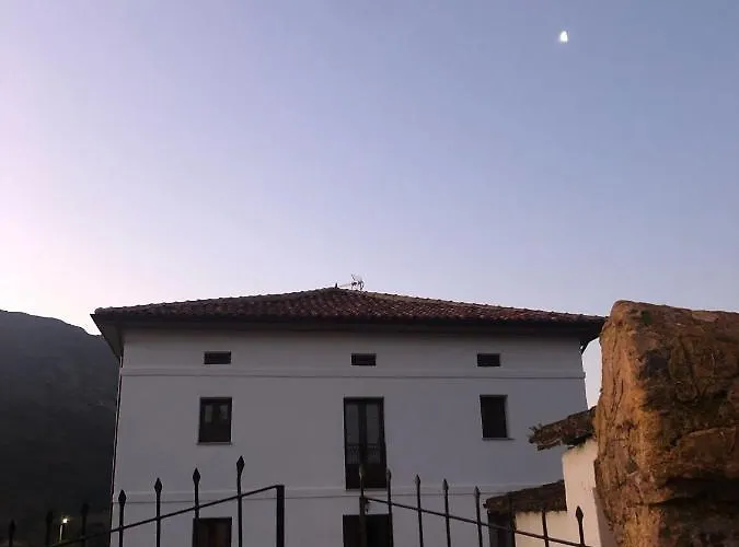 Сasa de vacaciones La Casa De Xuncu, Llanes, Vacation Posada De Llanes